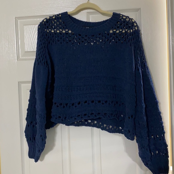 FATE cropped blue distressed open knit sweater - Picture 1 of 3